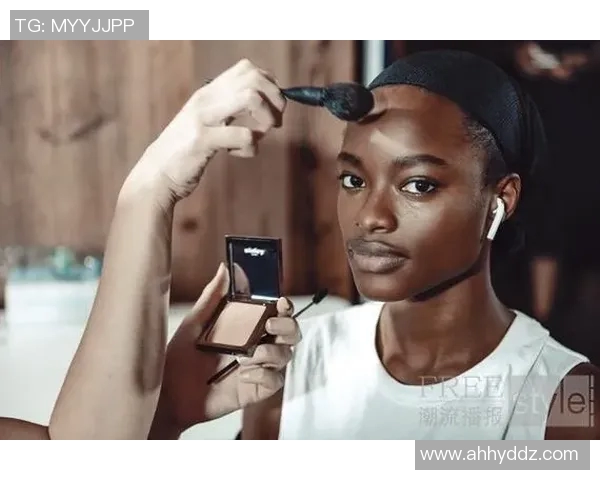 足球主题妆容大揭秘让你在赛场上闪耀如明星的化妆技巧与灵感分享